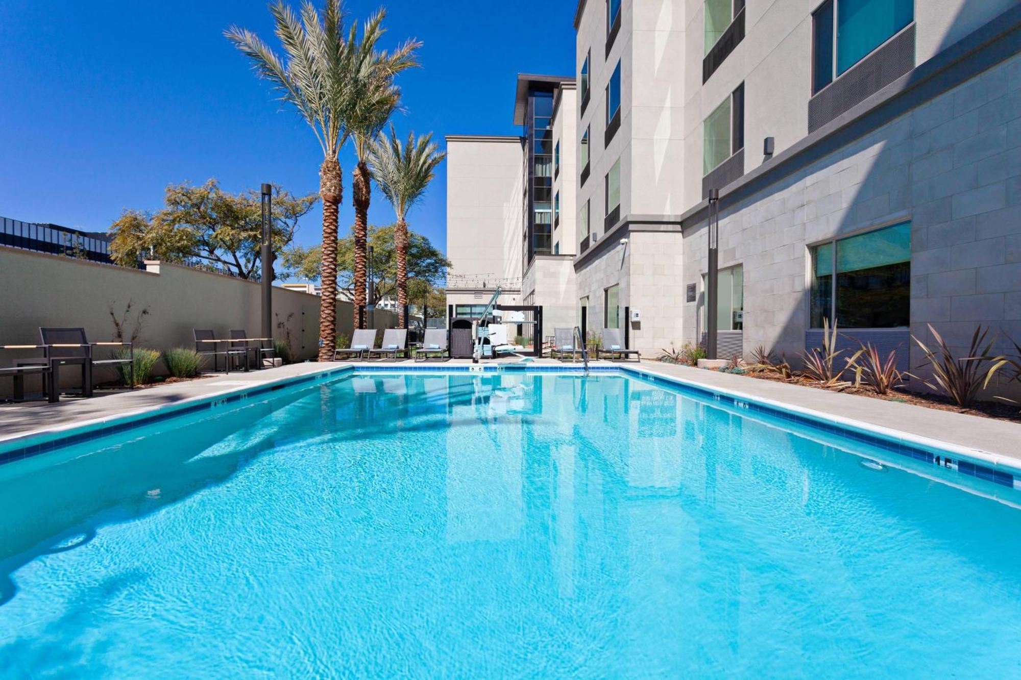 Towneplace Suites By Marriott San Diego Central Bagian luar foto